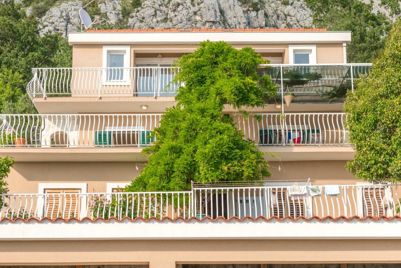 Holiday Home Figa Omiš Exterior foto